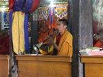 Les mélopées des moines sont accompagnées ponctuellement par des instruments à vent... (5/19)