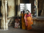...sorti leurs plus beaux saris (9/17)