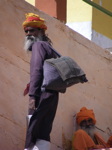 Le vrai sadhu est toujours prêt au voyage.